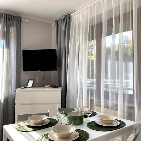 Ewa Apartment *